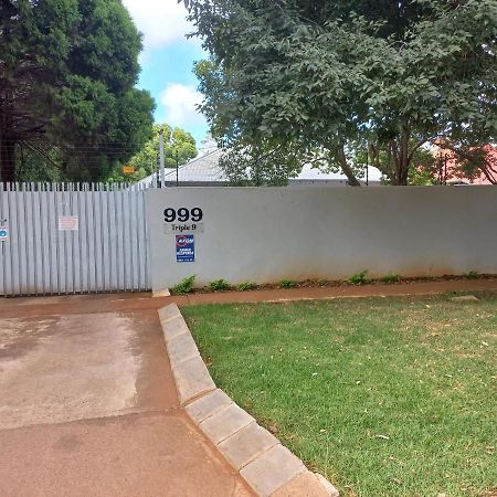 Triple9 Hatfield Guesthouse Pretoria Exterior photo