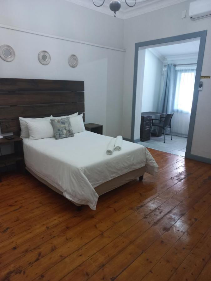 Triple9 Hatfield Guesthouse Pretoria Exterior photo