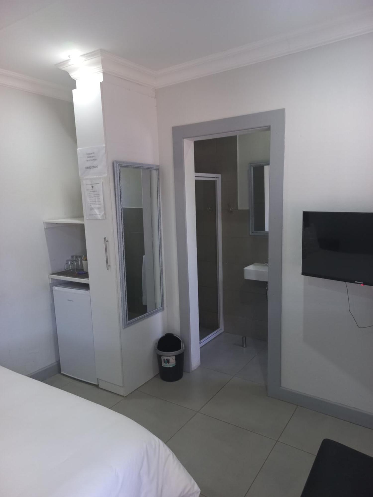 Triple9 Hatfield Guesthouse Pretoria Room photo